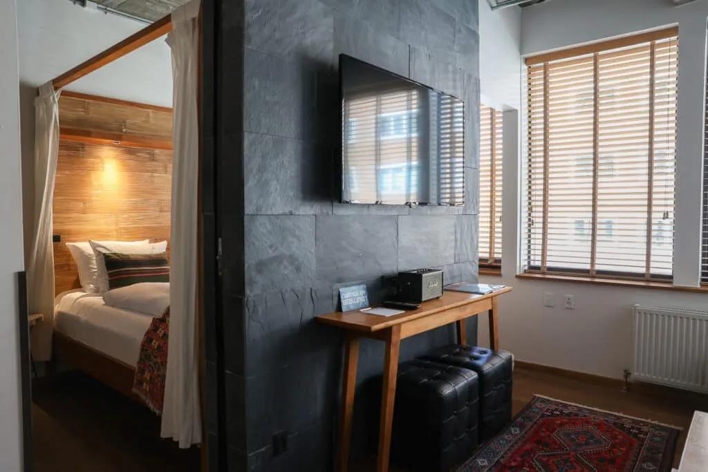 image of Manon Les Suites