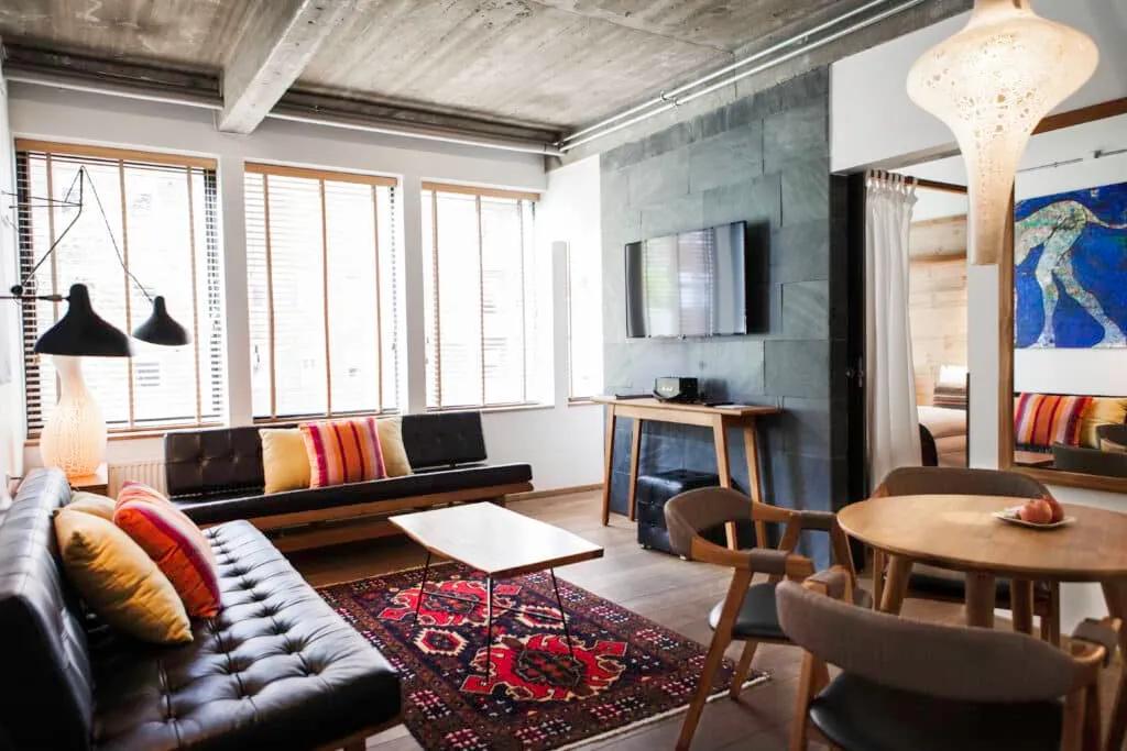 image of Manon Les Suites