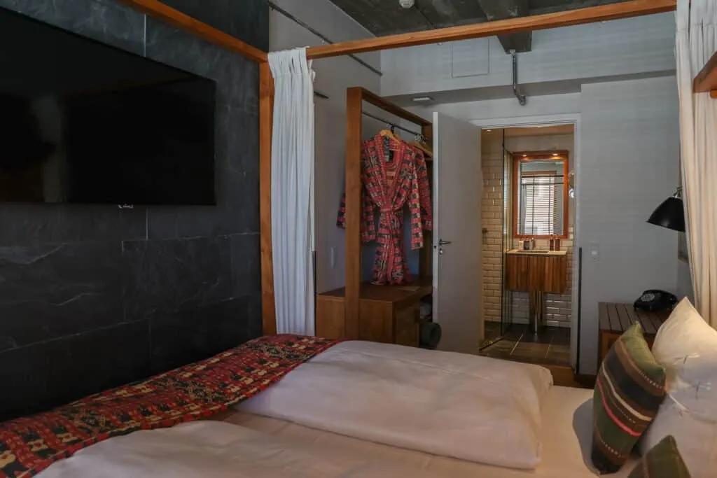 image of Manon Les Suites