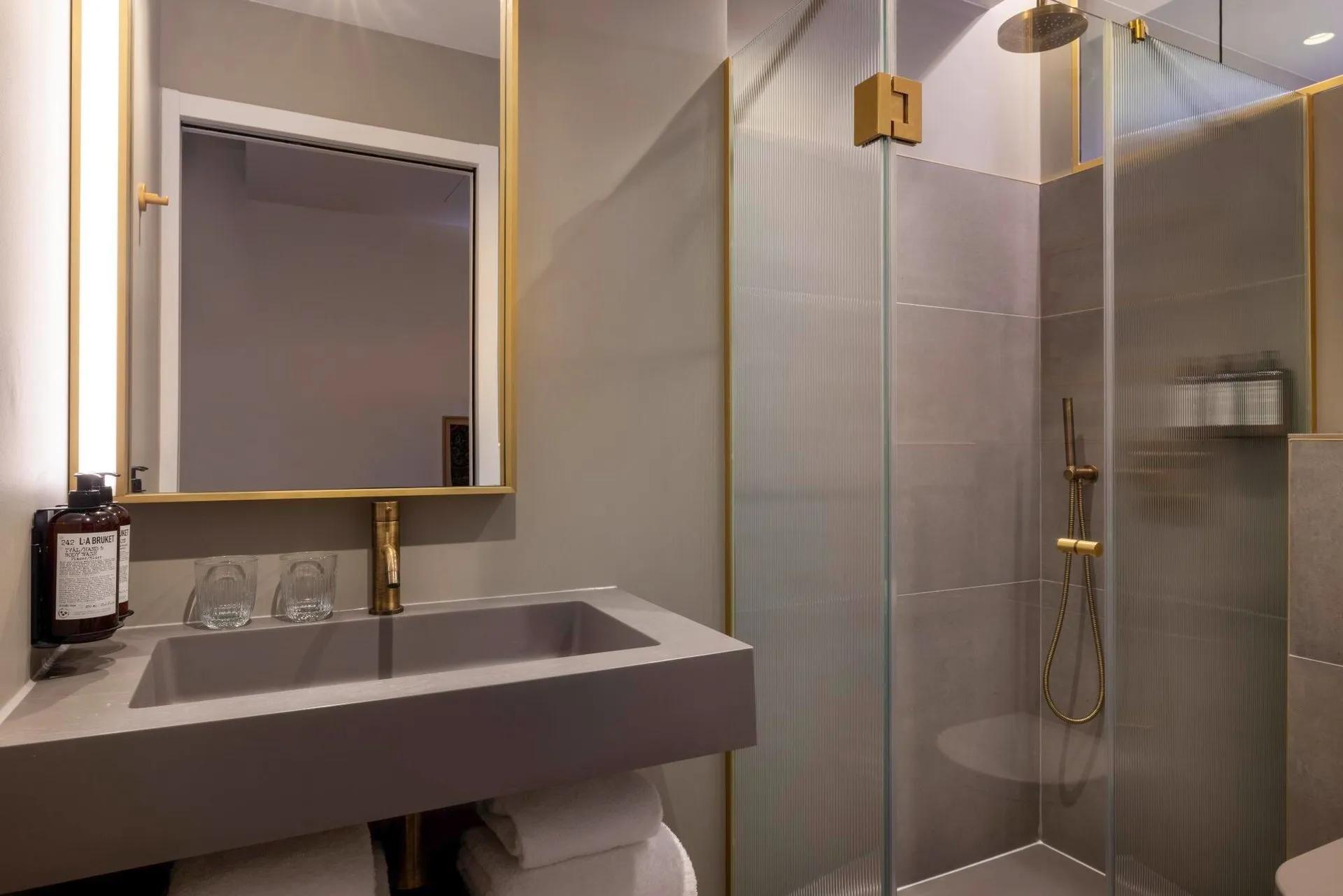 image of Hôtel Pilgrim Paris - Quartier Latin