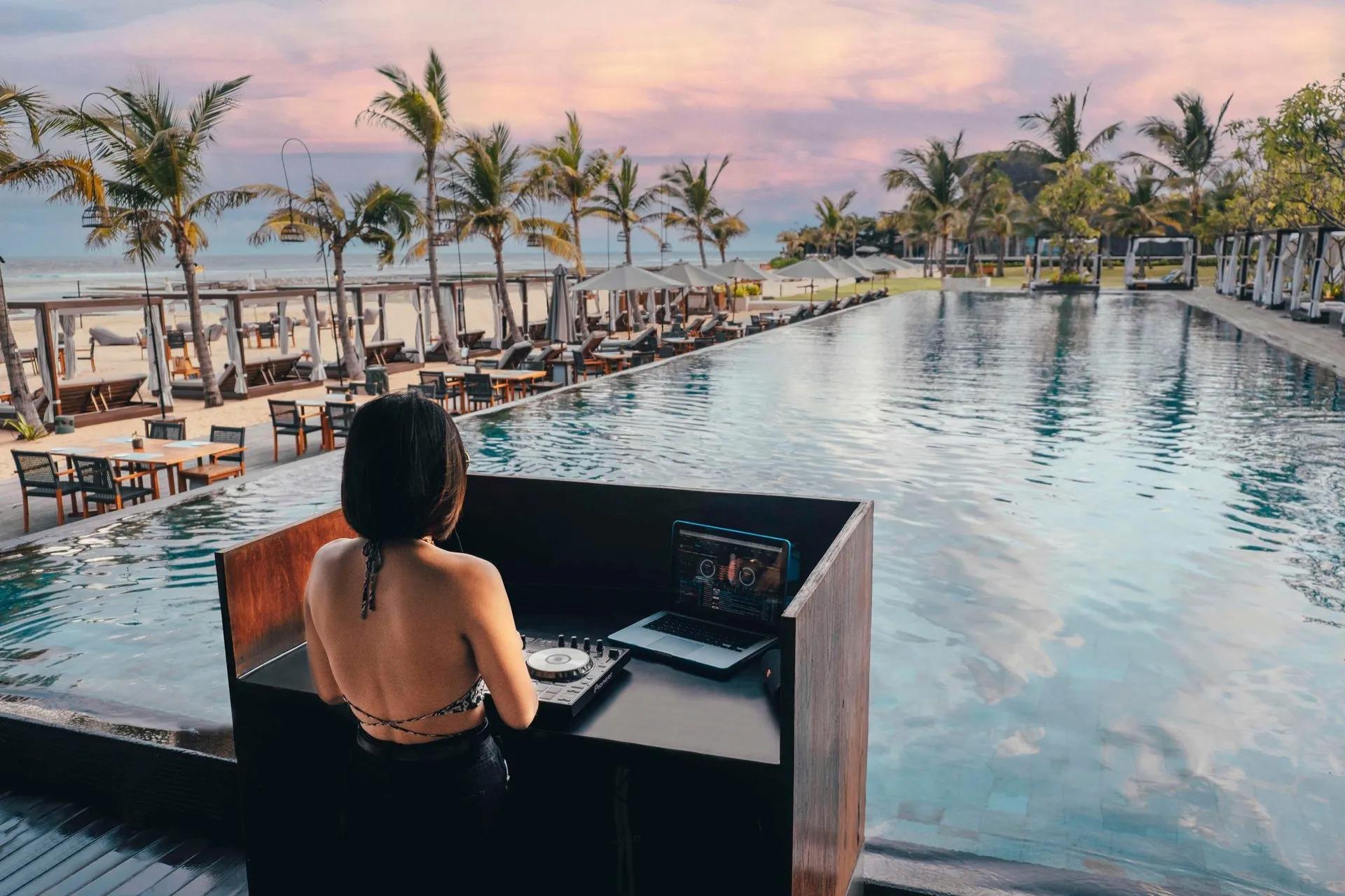 image of Reef Beach Club