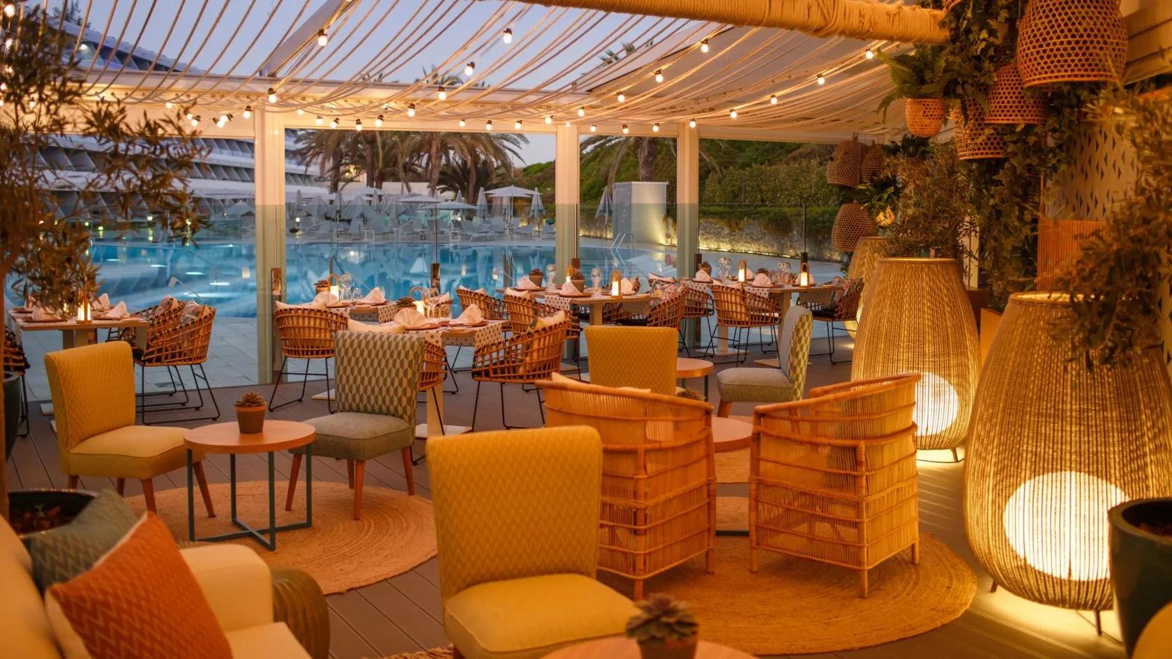 image of Santa Mónica Suites Hotel