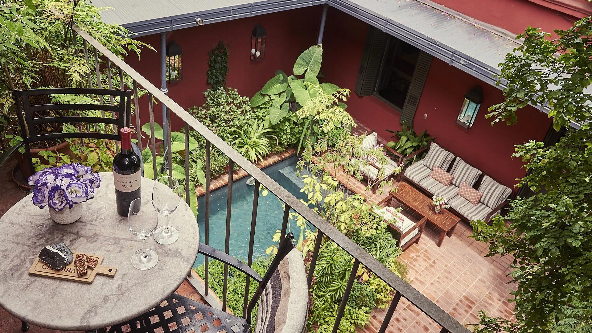 image of Be Jardín Escondido by Coppola