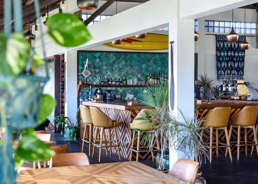 Mana Uluwatu Restaurant & Bar