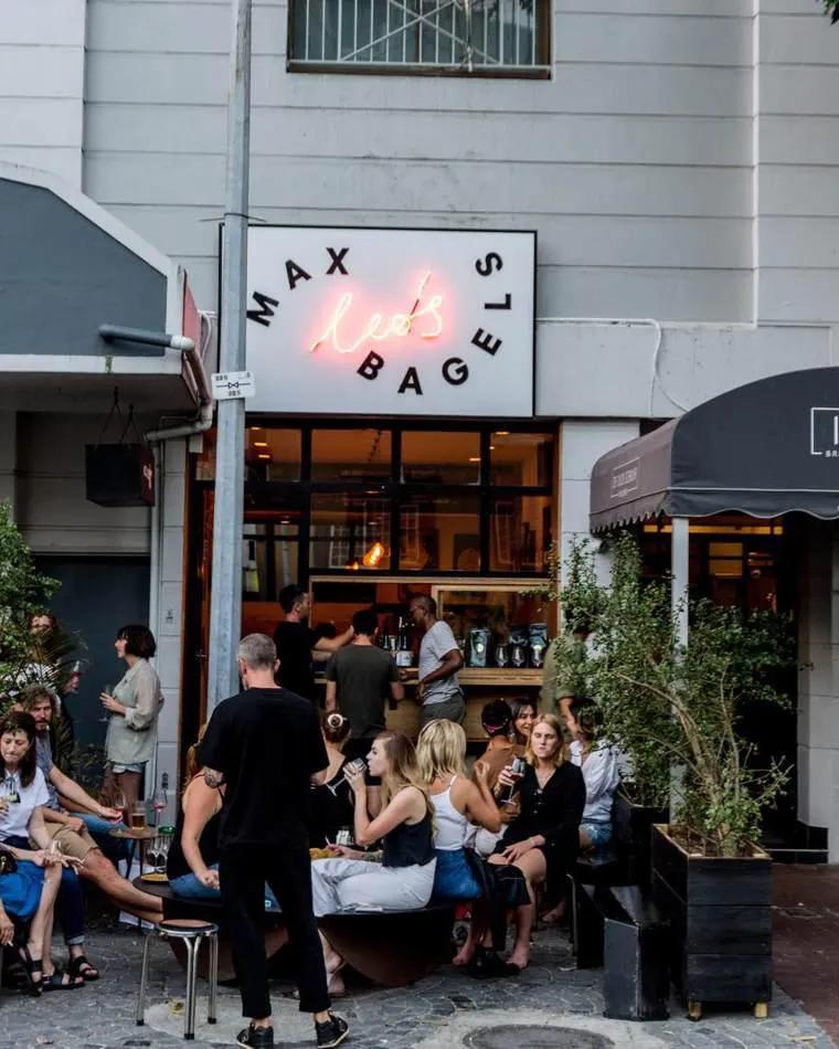 Leo's Wine Bar