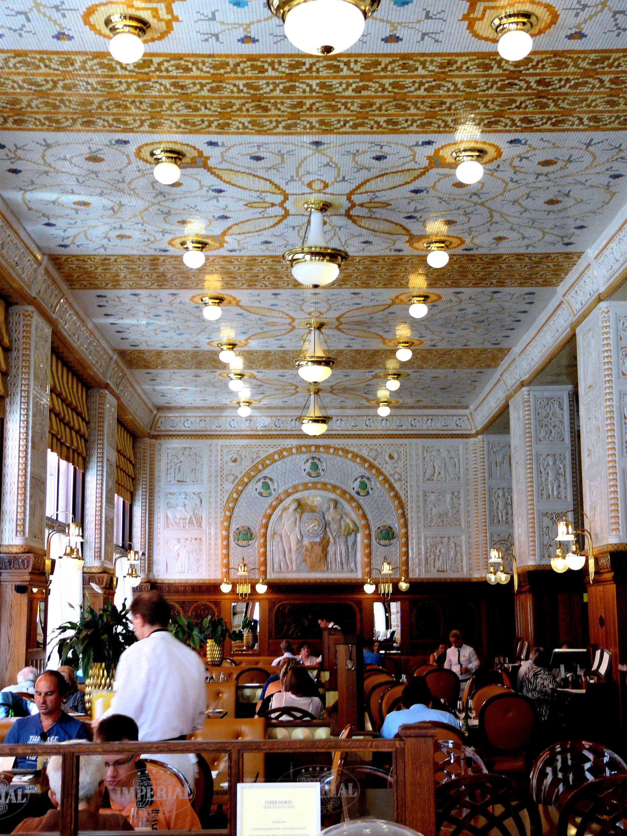 Image of the location Café Imperial