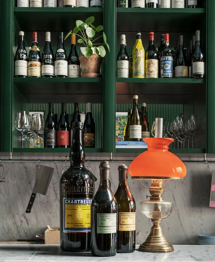 image of The Sparrow Vinbar