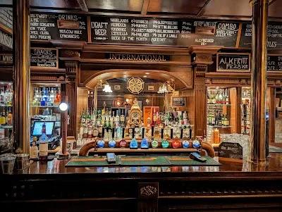 Recommendation for spot The International Bar