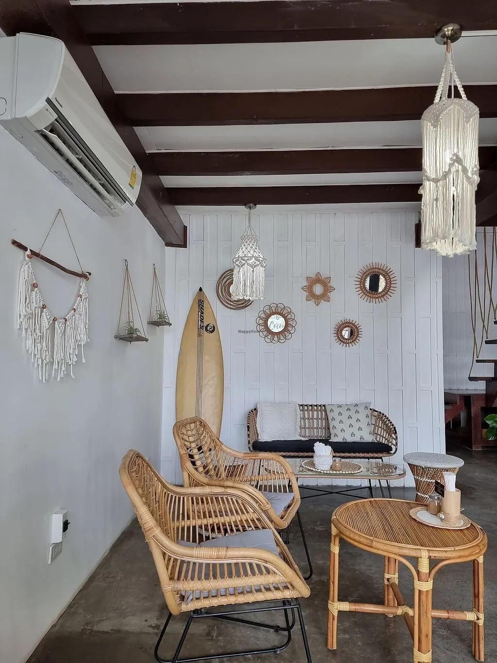 image of Beach Coconuts Bowls
