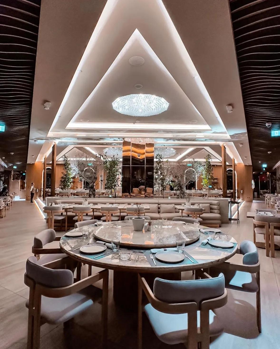 image of &deli Mediterranean Fusion