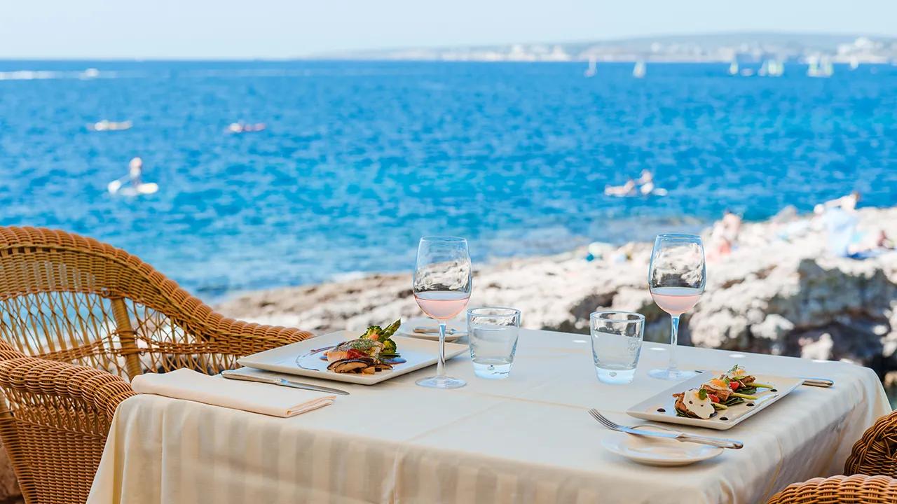 image of Mar de Nudos Mediterranean & Japanese cuisine