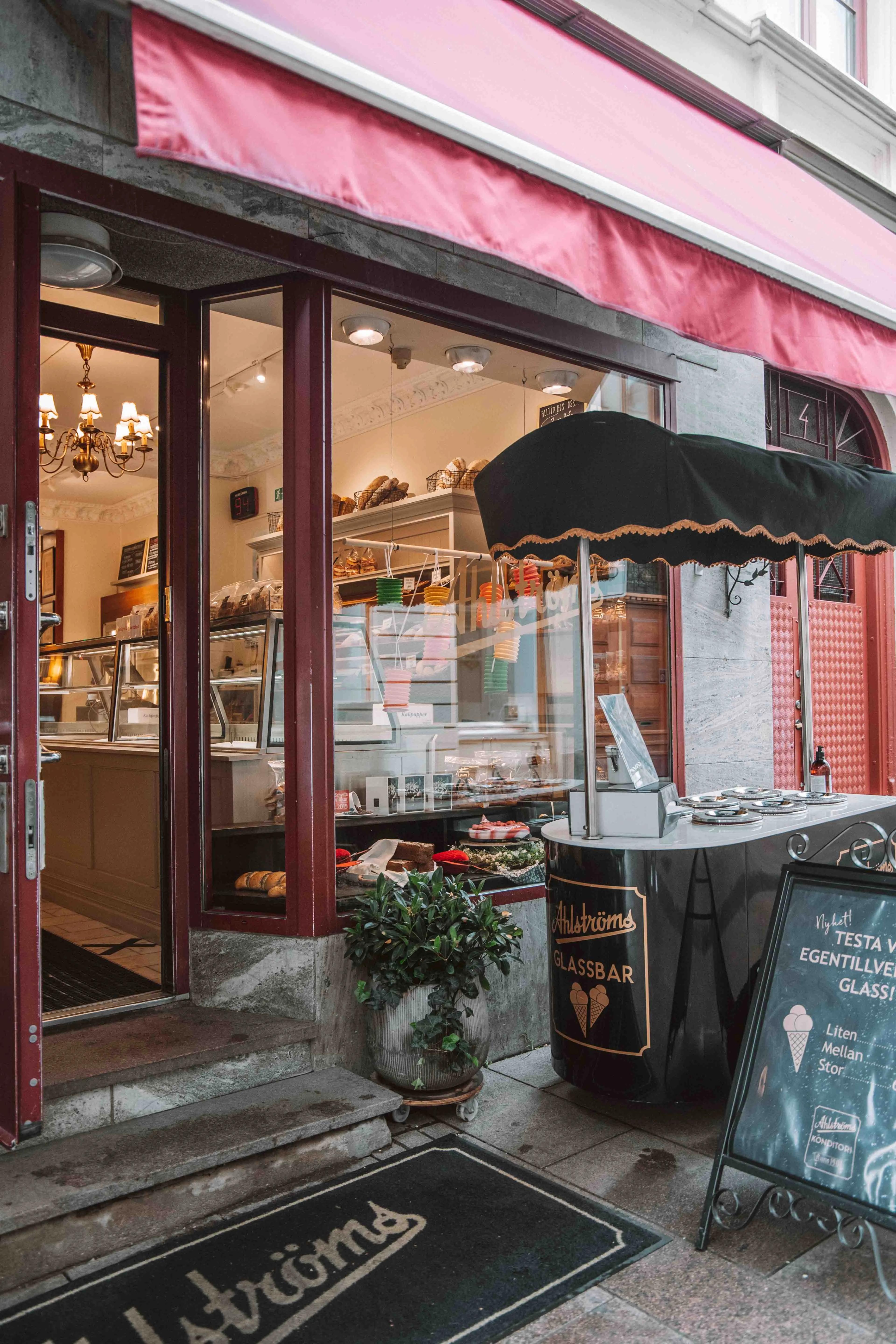 image of Fröken Olssons Kafé