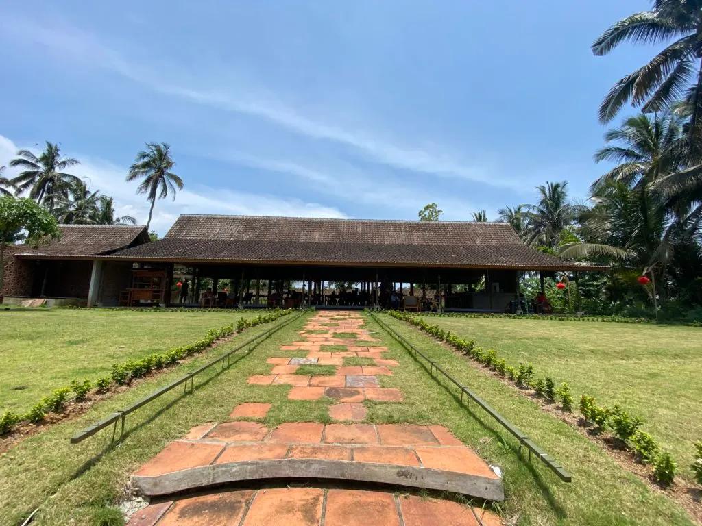 image of Omyah Kemiren