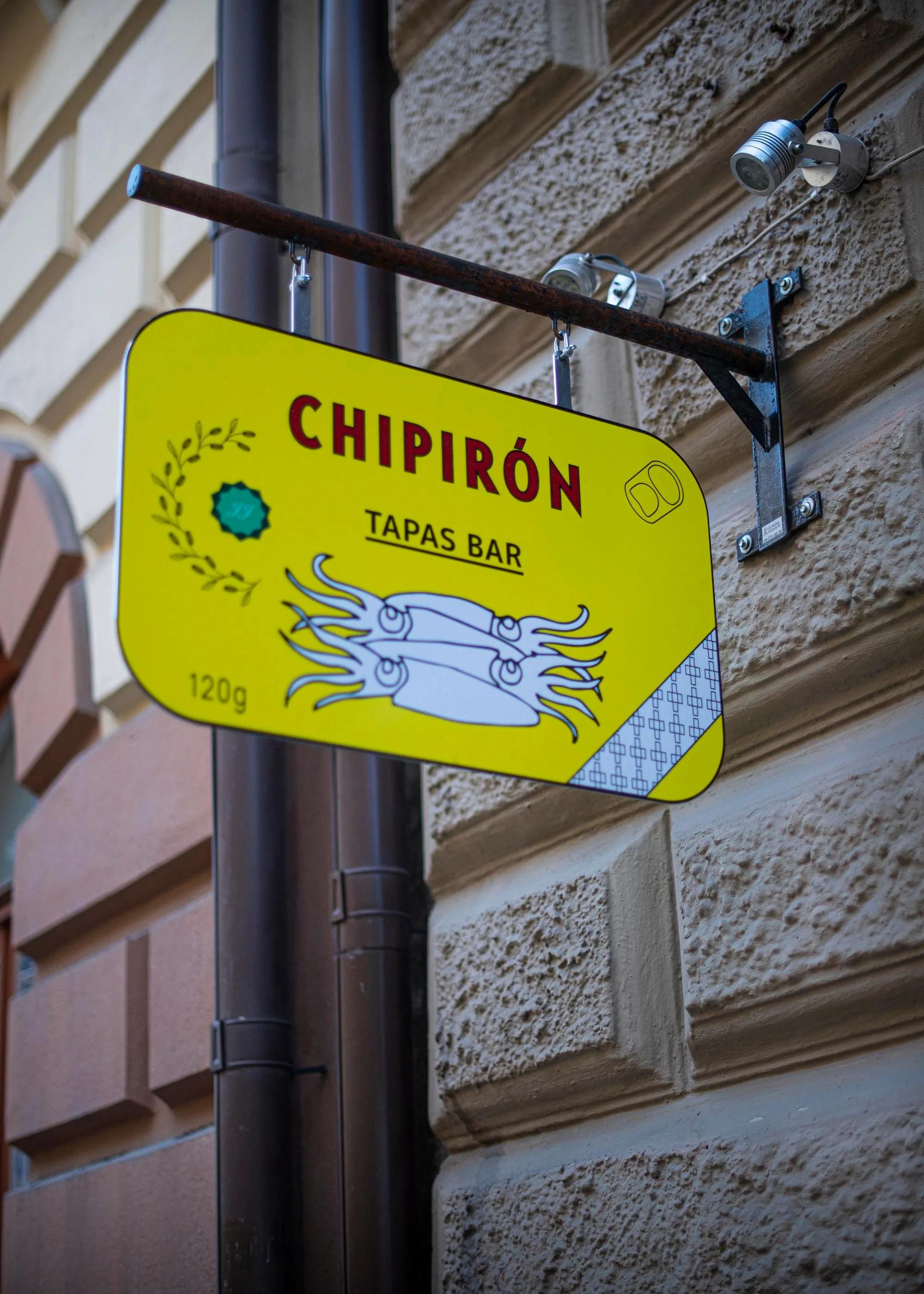 image of Chipirón Tapas Bar