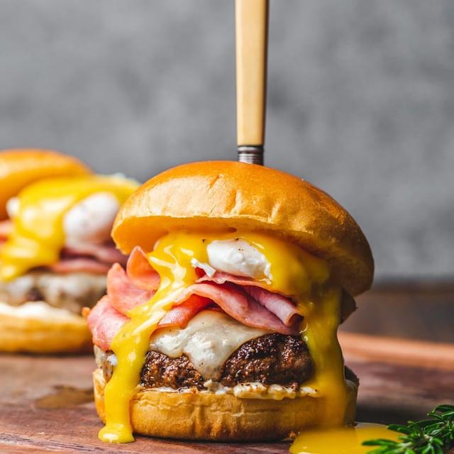 image of the list Best Burgers in Cali 🇺🇸 