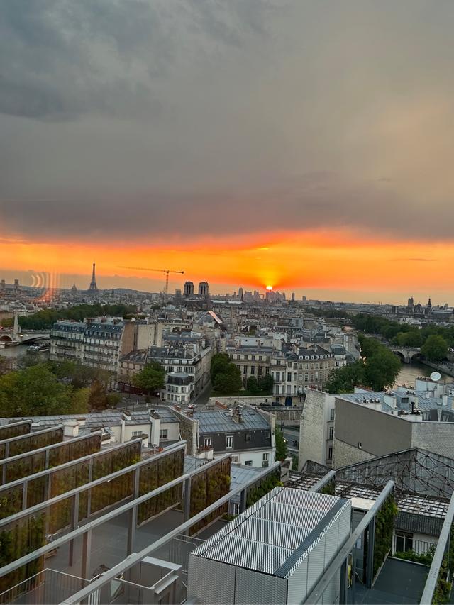 image of the list Paris 