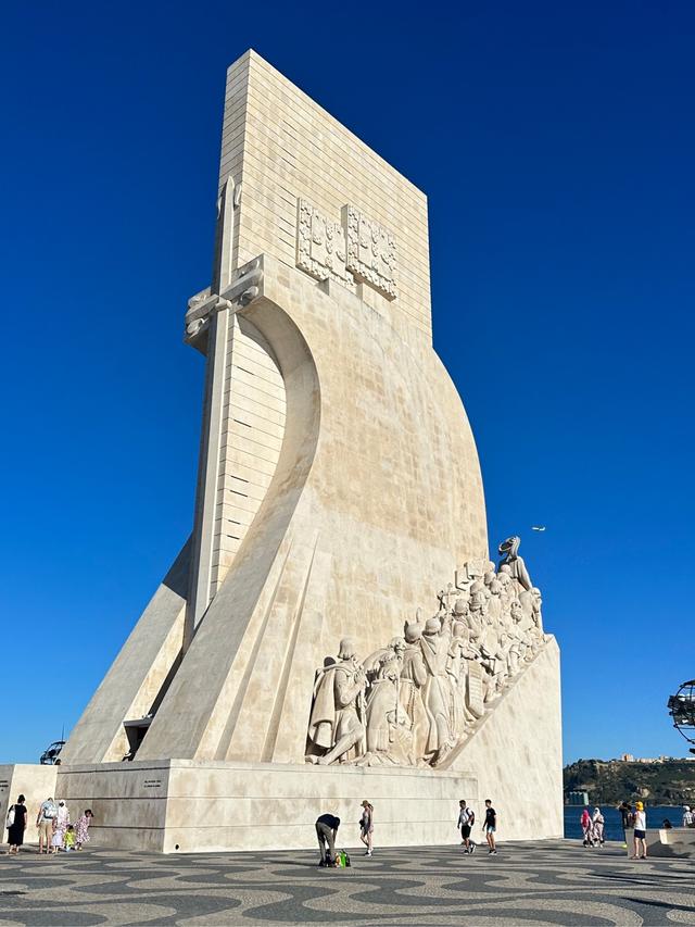 image of the list Lisboa guide by Phoenicia!