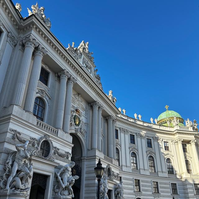 image of the list Vienna guide by Phoenicia!