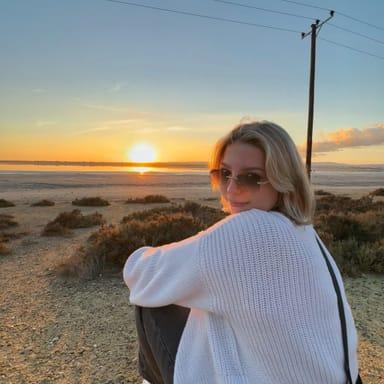 Profile image of Ella K