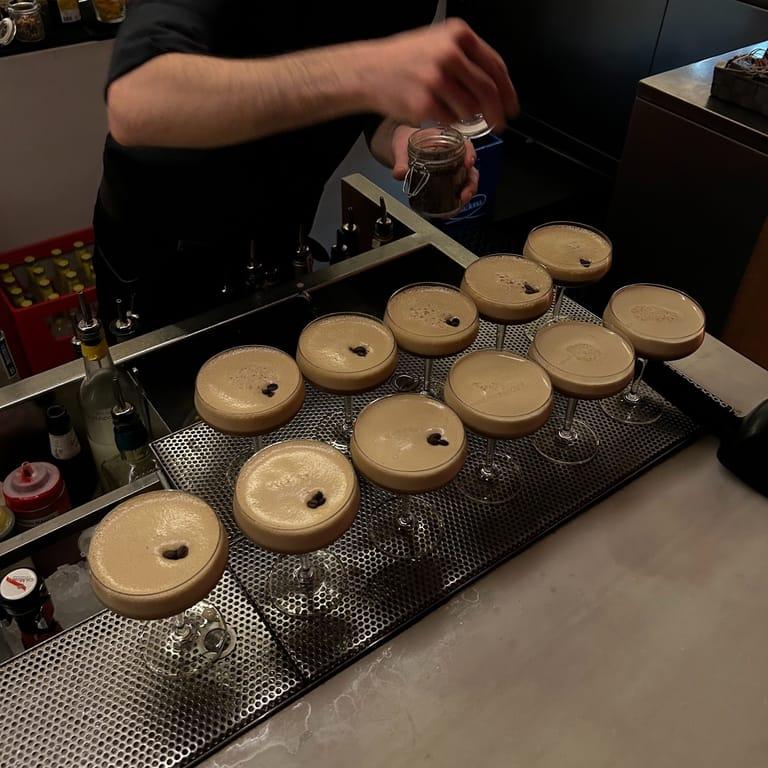 Background image of Elin Strömland