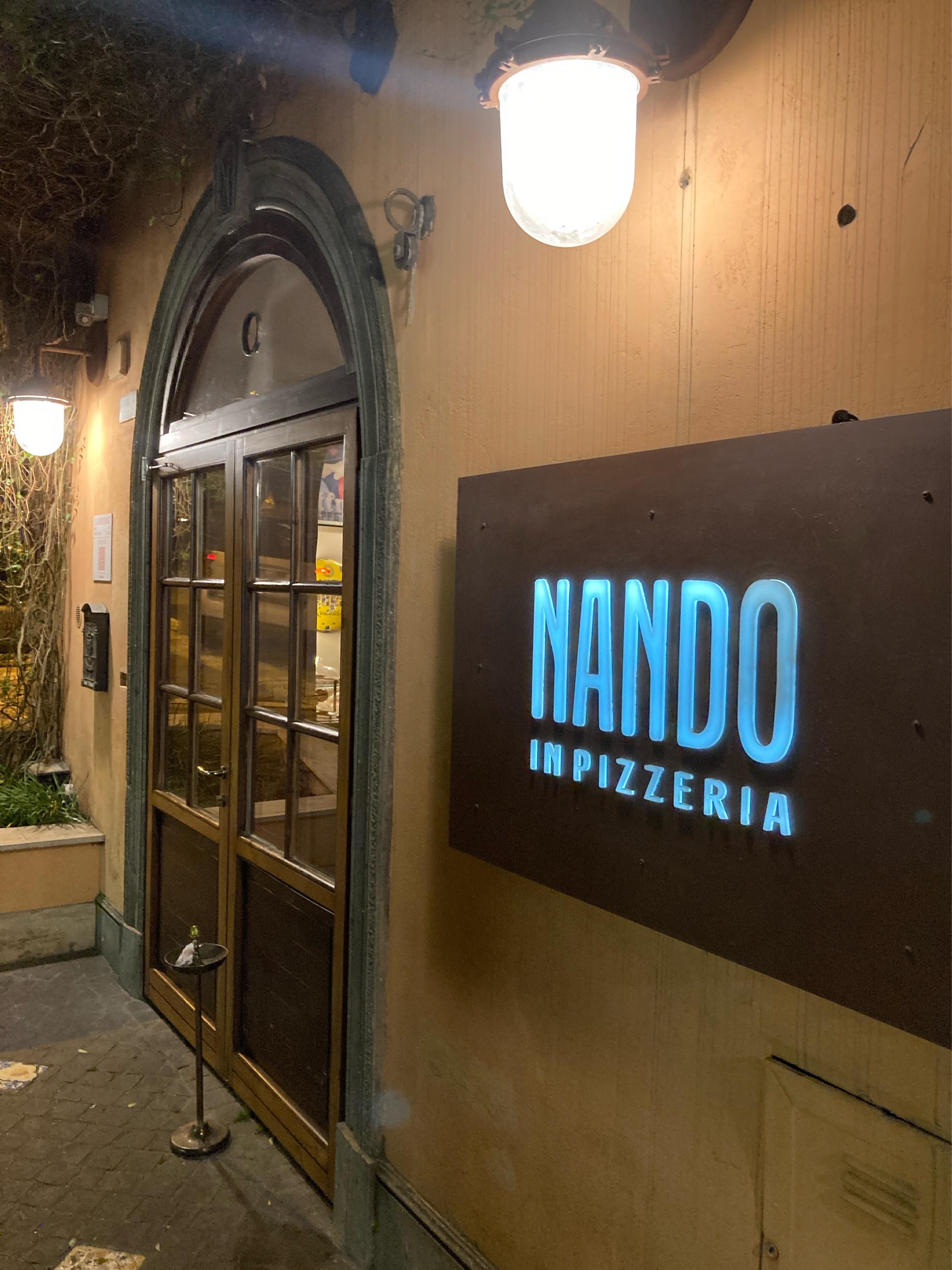 image of Nando in pizzeria