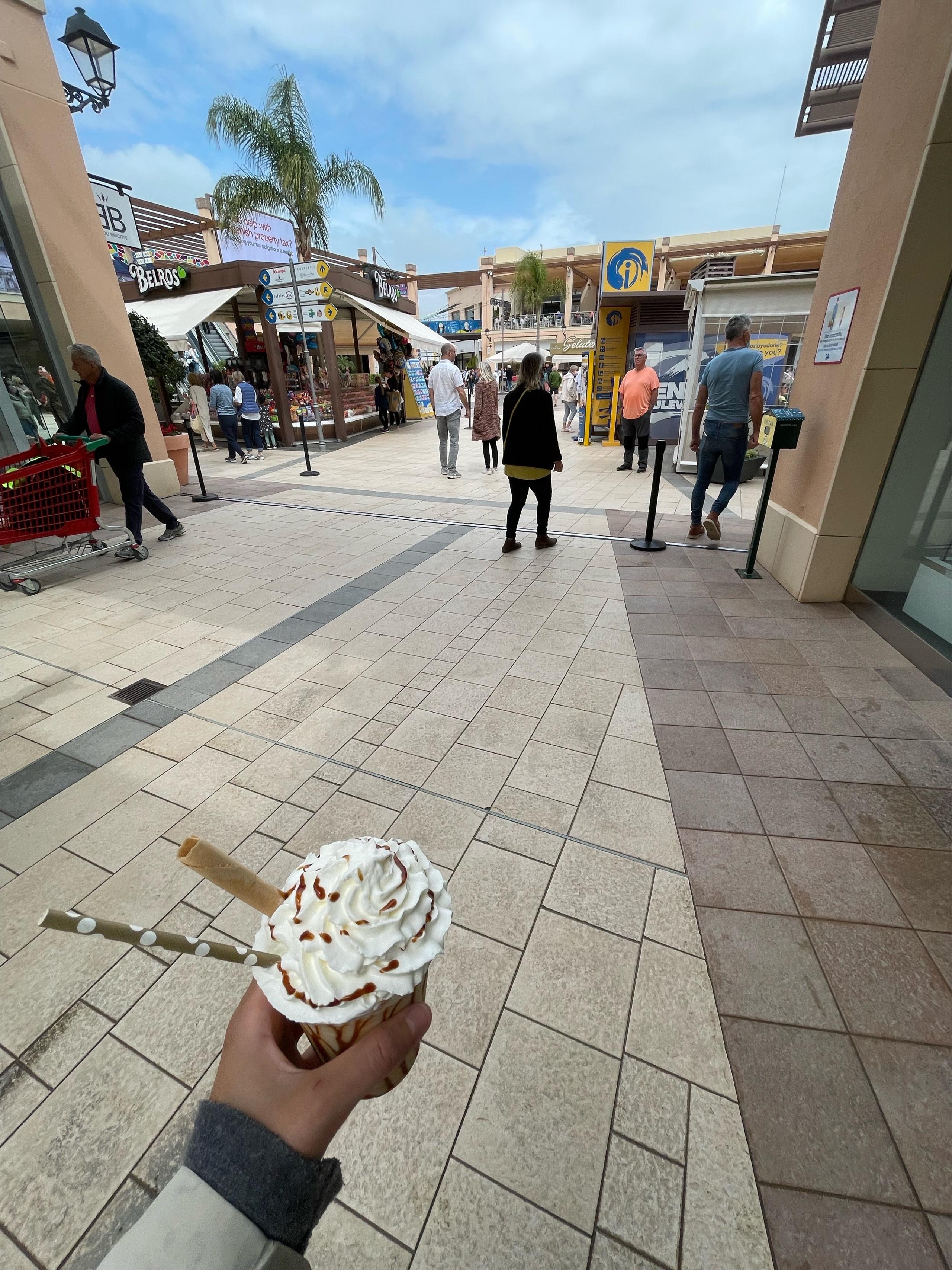 Recommendation for spot Zenia Boulevard