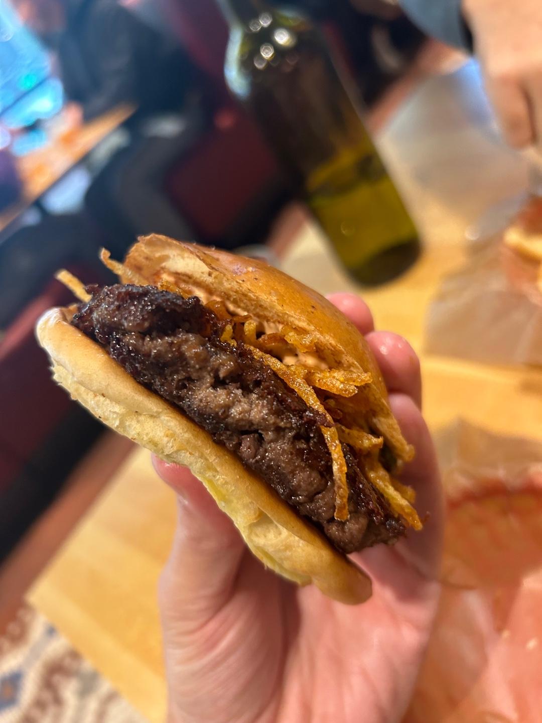 Recommendation for spot Flippin' Burgers