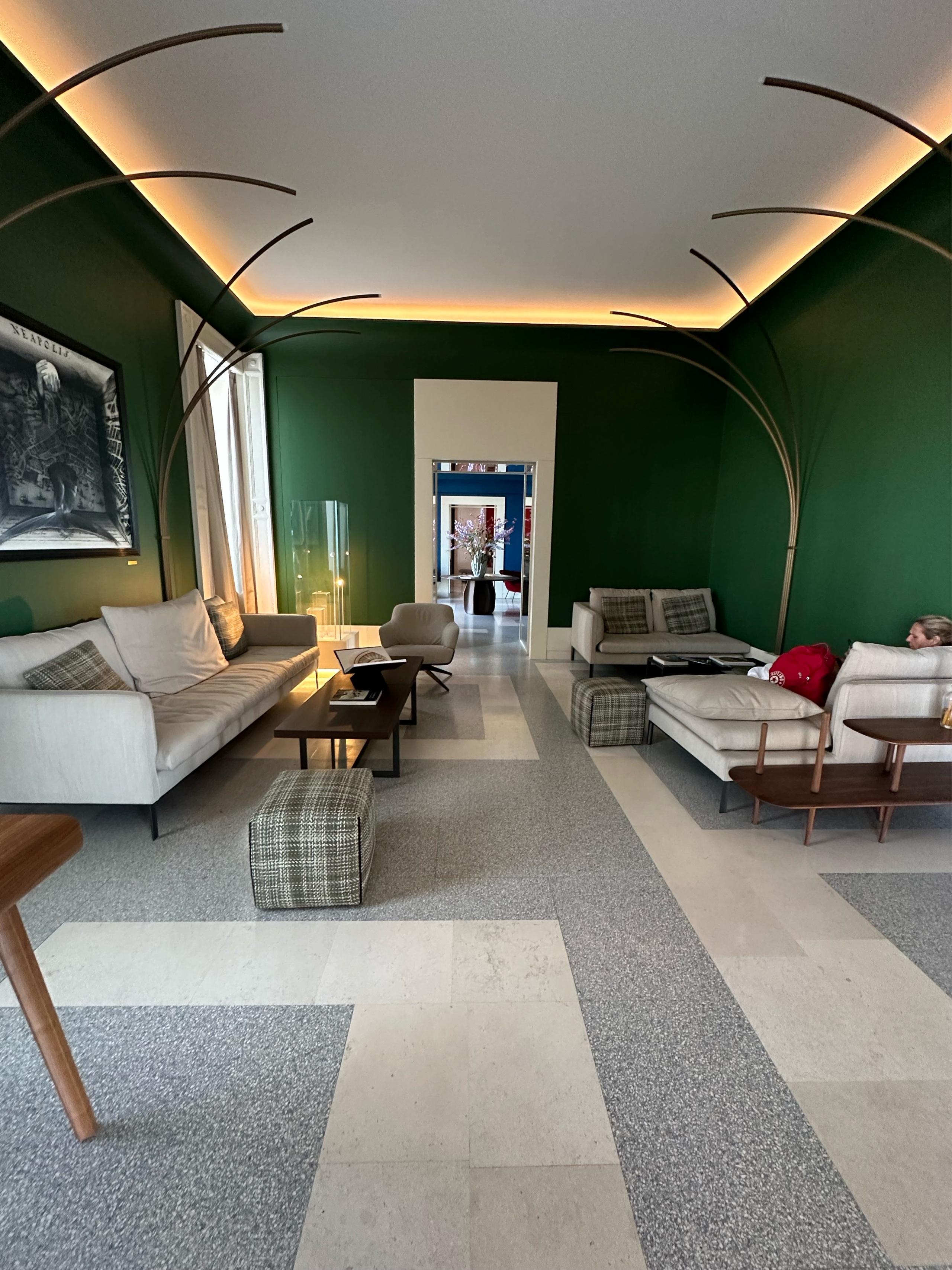 Recommendation for spot De Bonart Naples, Curio Collection by Hilton