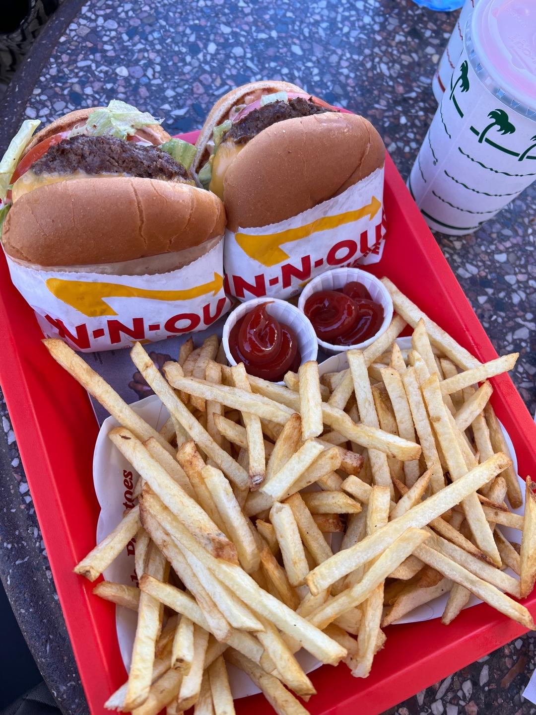 Recommendation for spot In-N-Out Burger