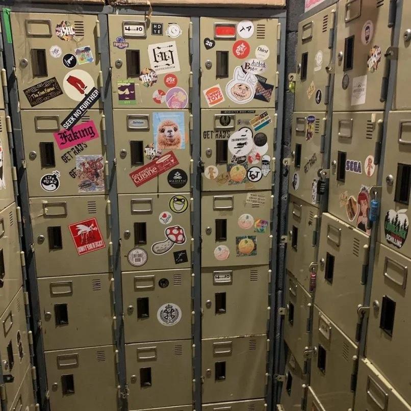 Recommendation for spot #FindTheLockerRoom