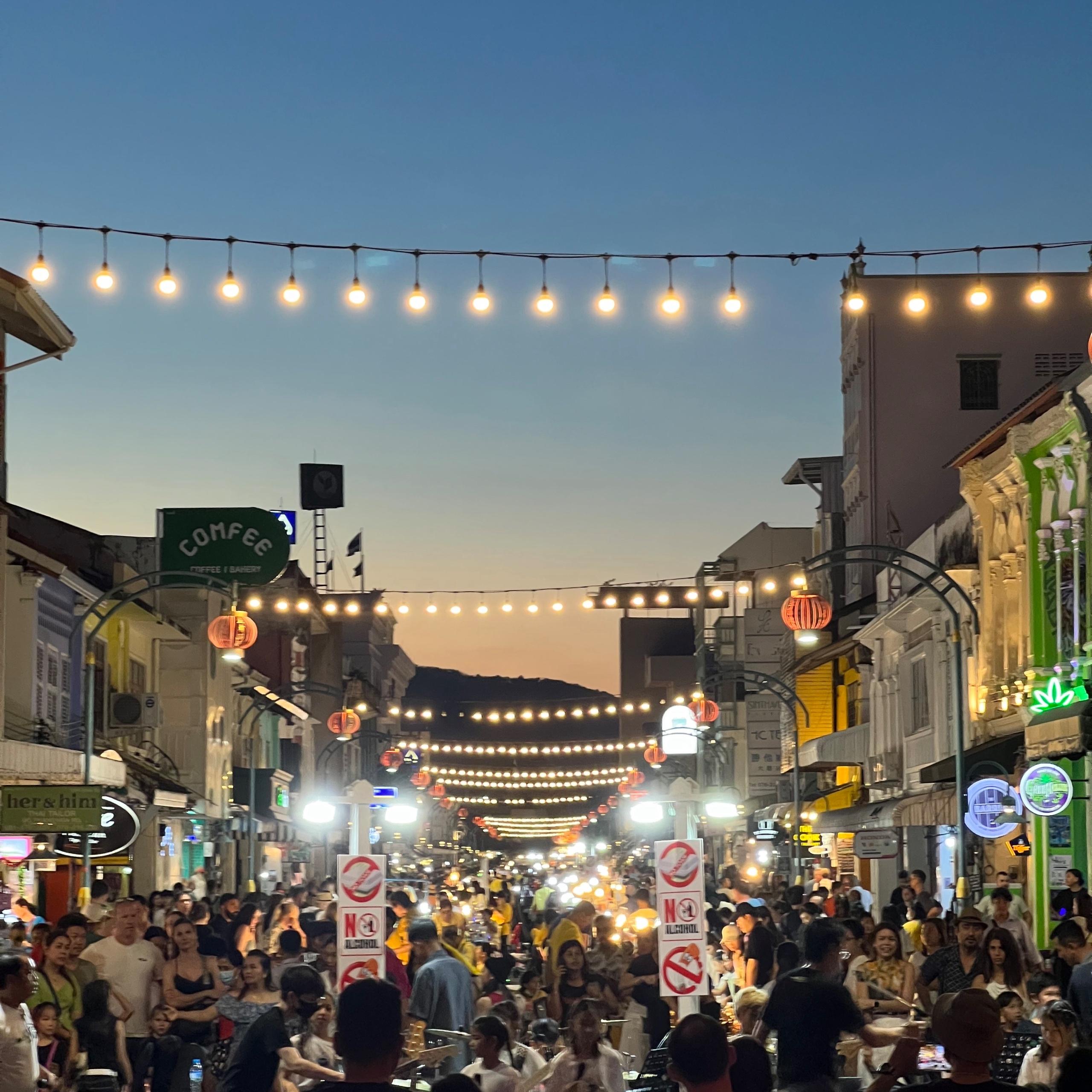 Recommendation for spot Lard Yai Sunday Night Market