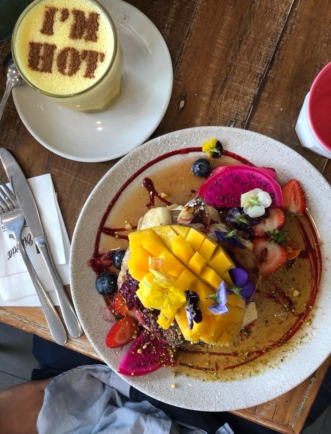 Recommendation for spot Speedos Cafe