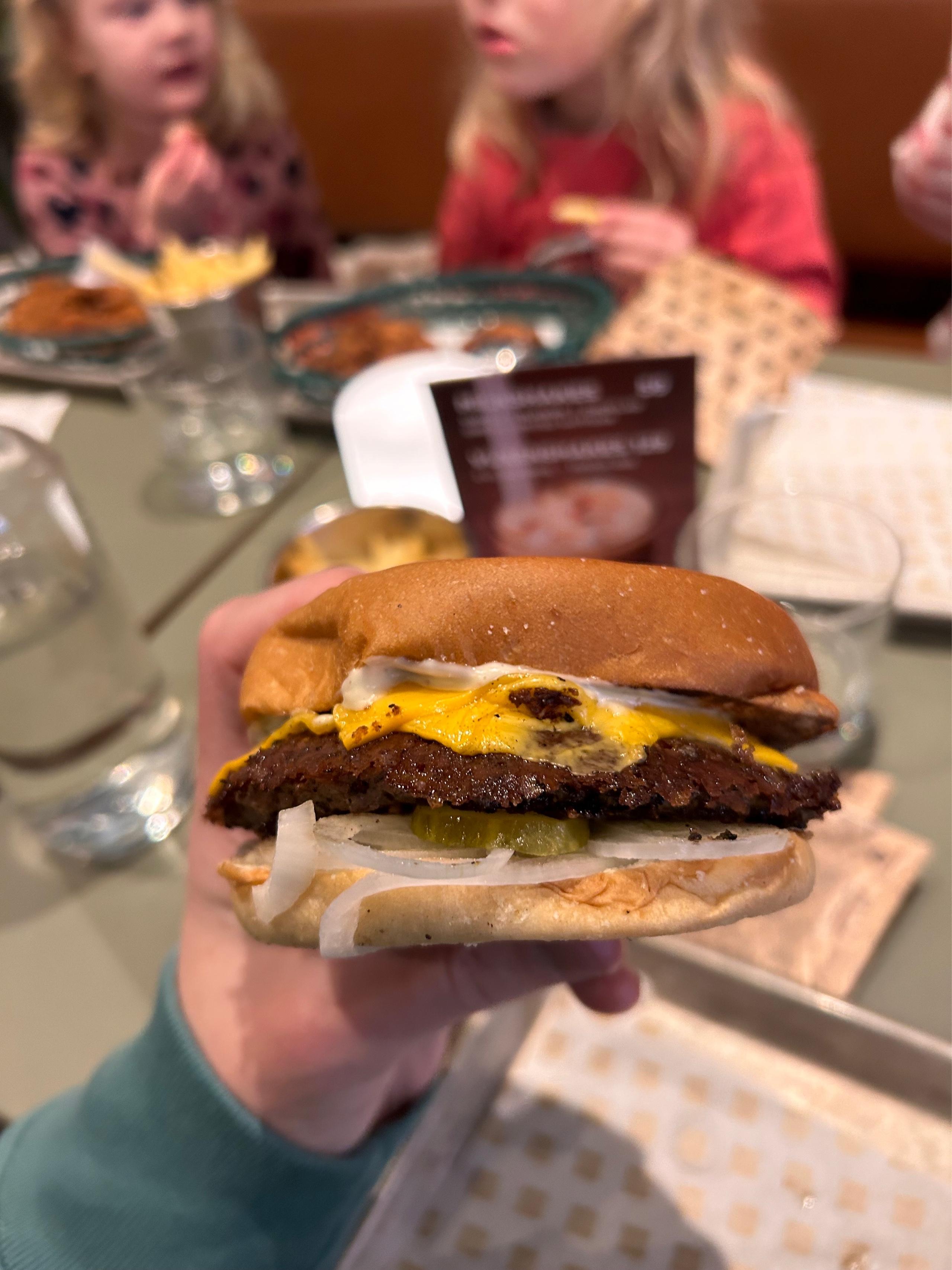 Recommendation for spot Phil's Burger