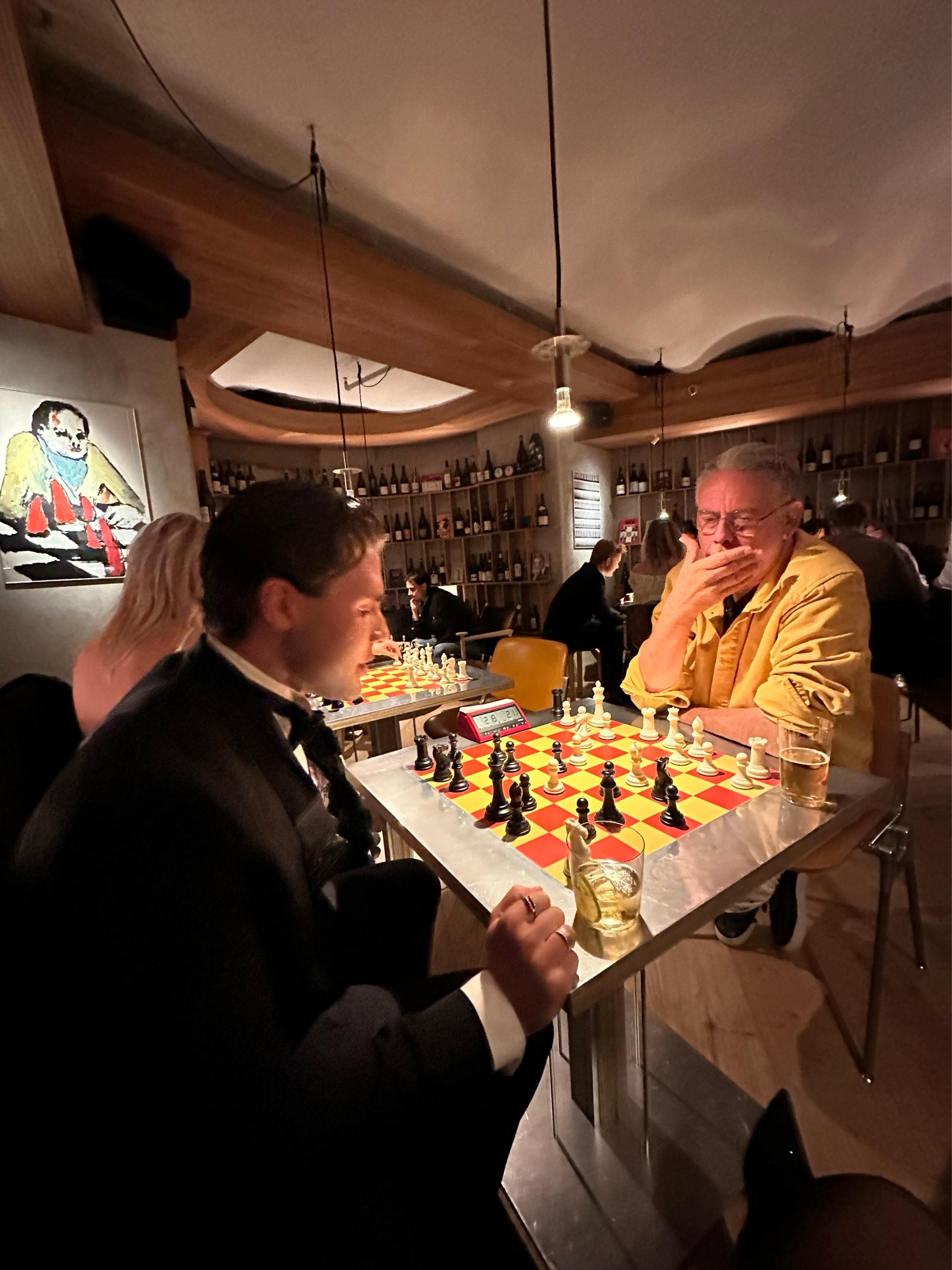 image of Svarta Hästen Schack & Vin
