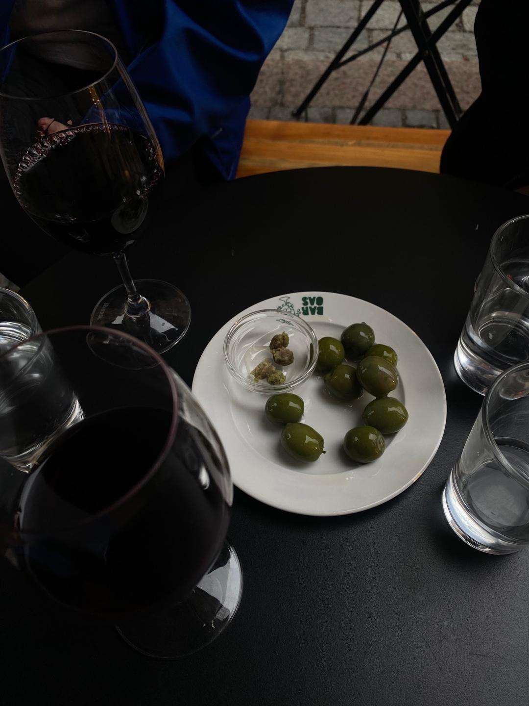 Recommendation for spot Bar Oas
