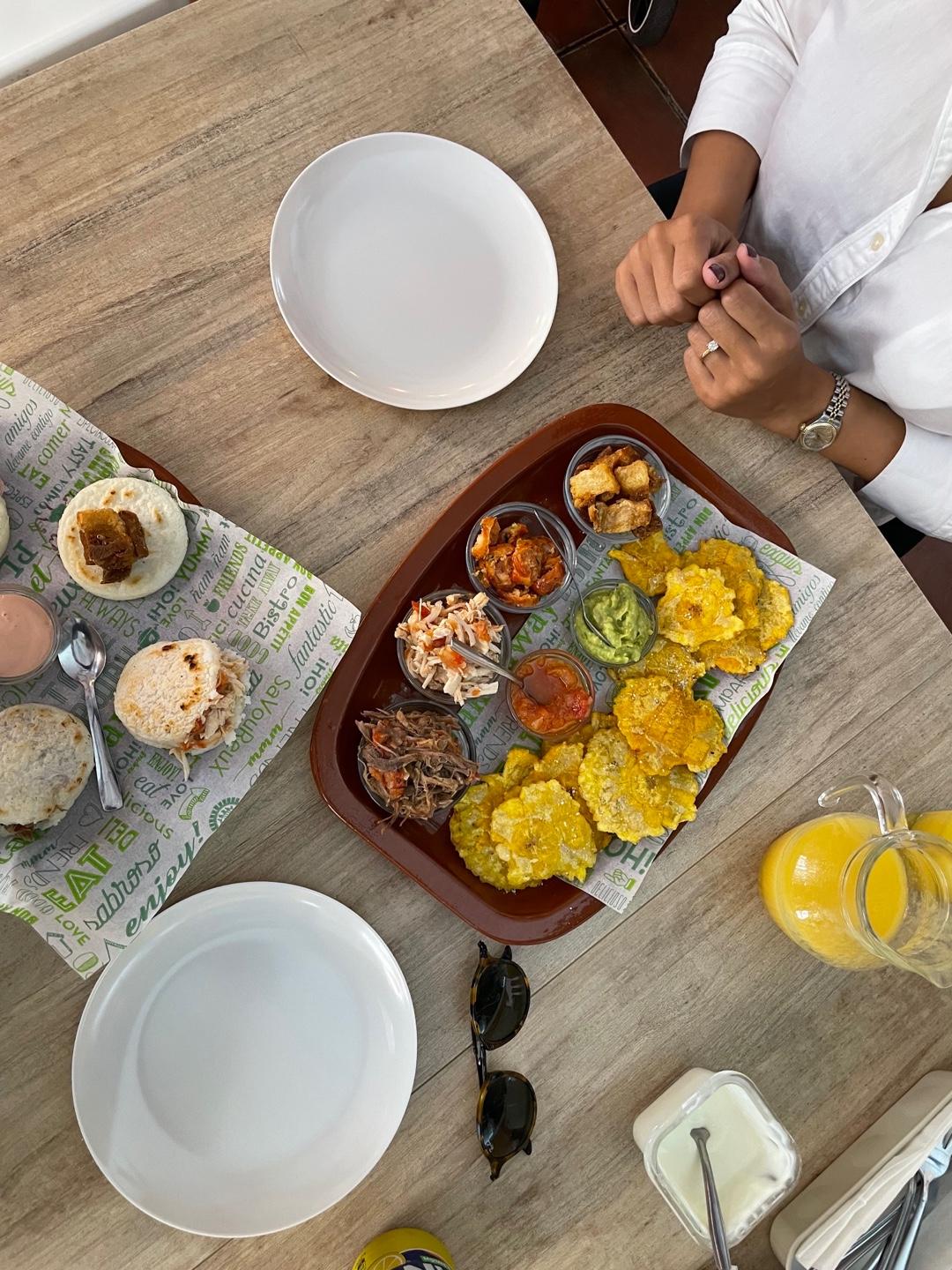 Recommendation for spot Lo Nuestro Taperia & Restaurante