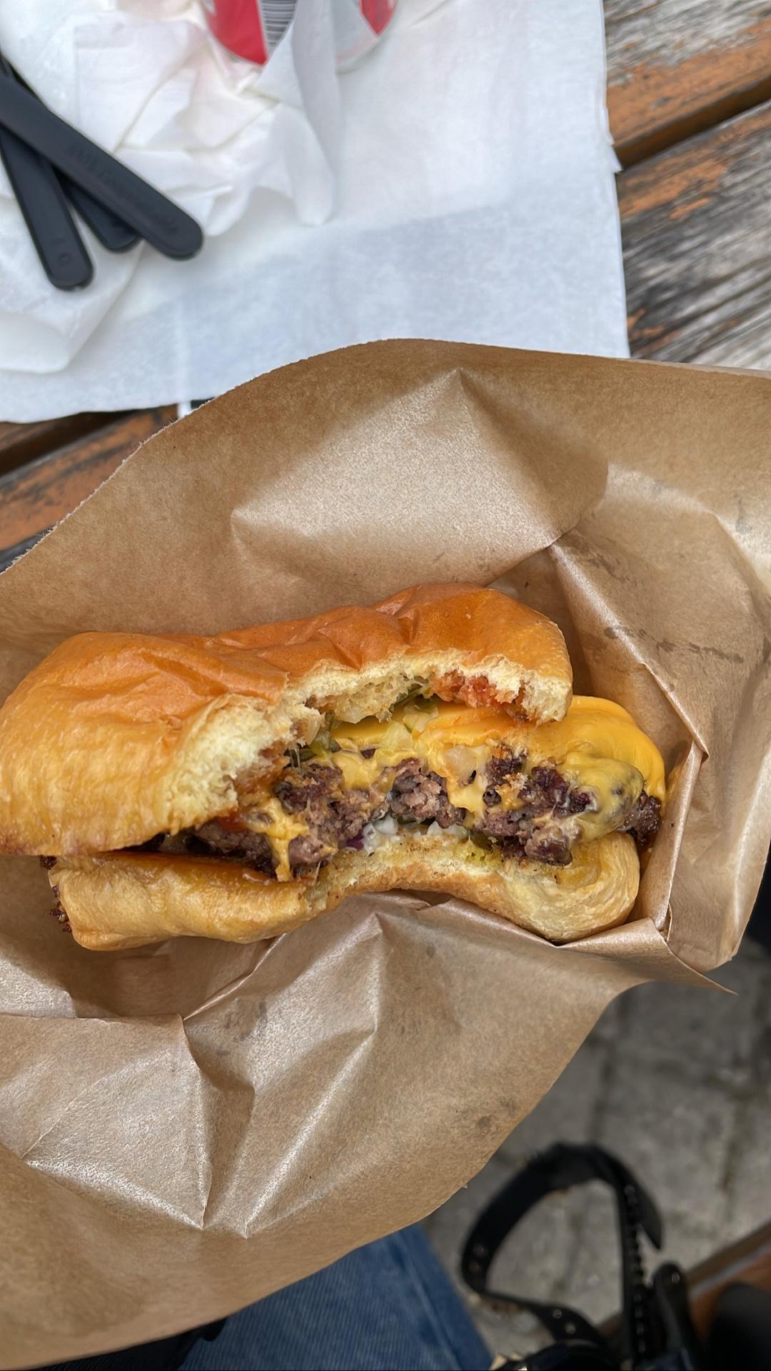 Recommendation for spot Funky Chicken Foodtruck