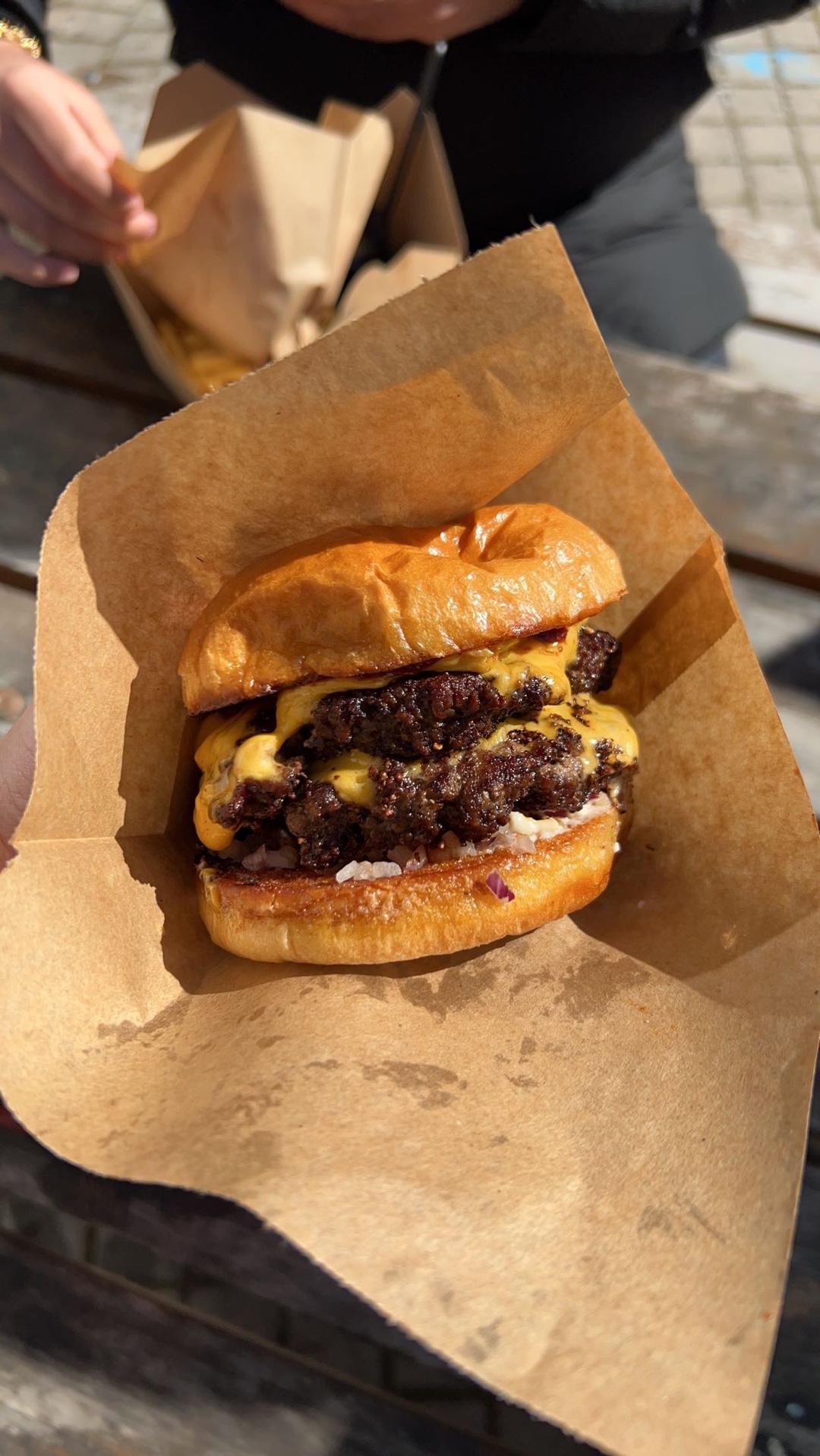 Recommendation for spot Funky Chicken Foodtruck