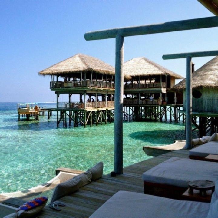 Recommendation for spot Six Senses Laamu