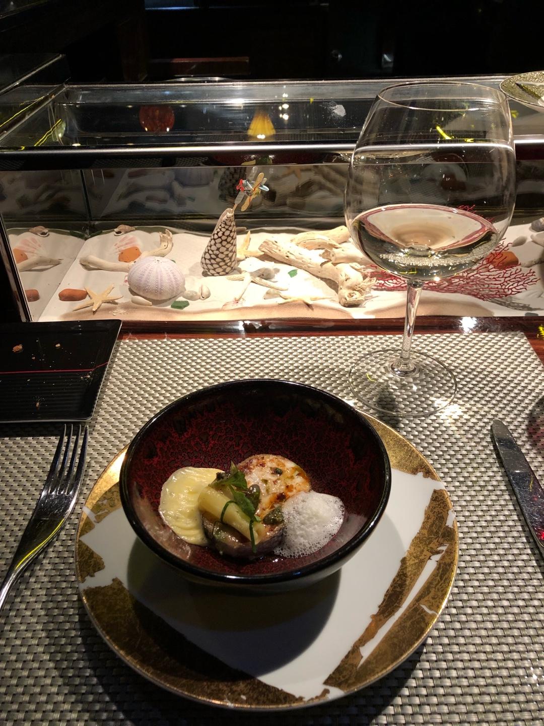 image of L'Atelier de Joël Robuchon Étoile - Champs-Élysées