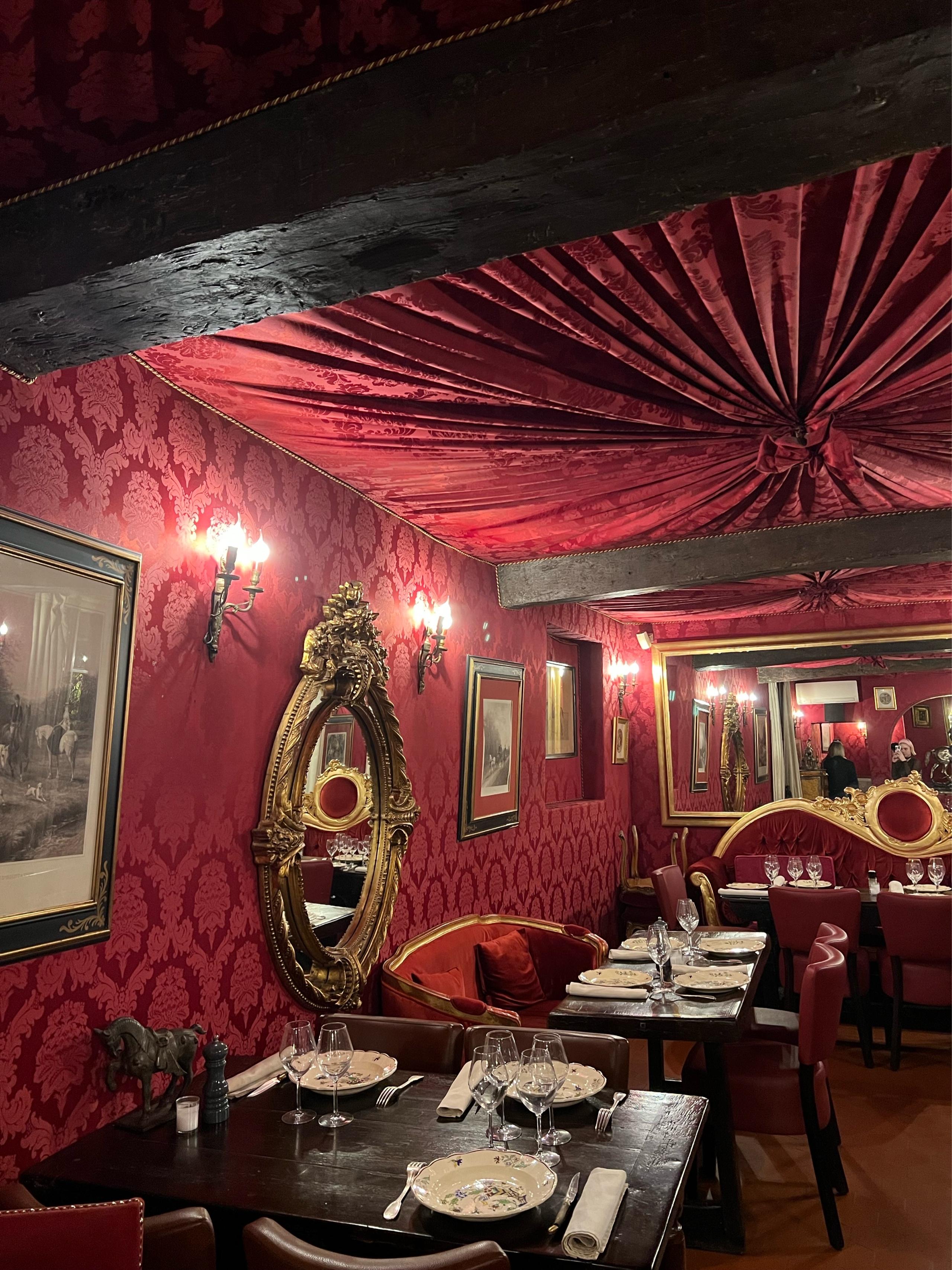 Recommendation for spot Au Vieux Paris d'Arcole