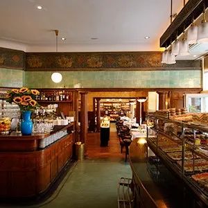 Image of spot Zum Schwarzen Kameel recommended by Fernando Thompson