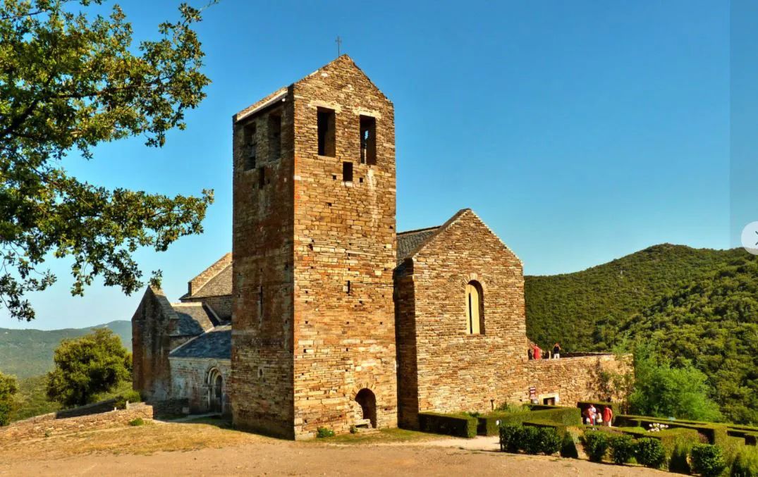 Image of spot Serrabone Priory recommended by Caroline Roumagnac