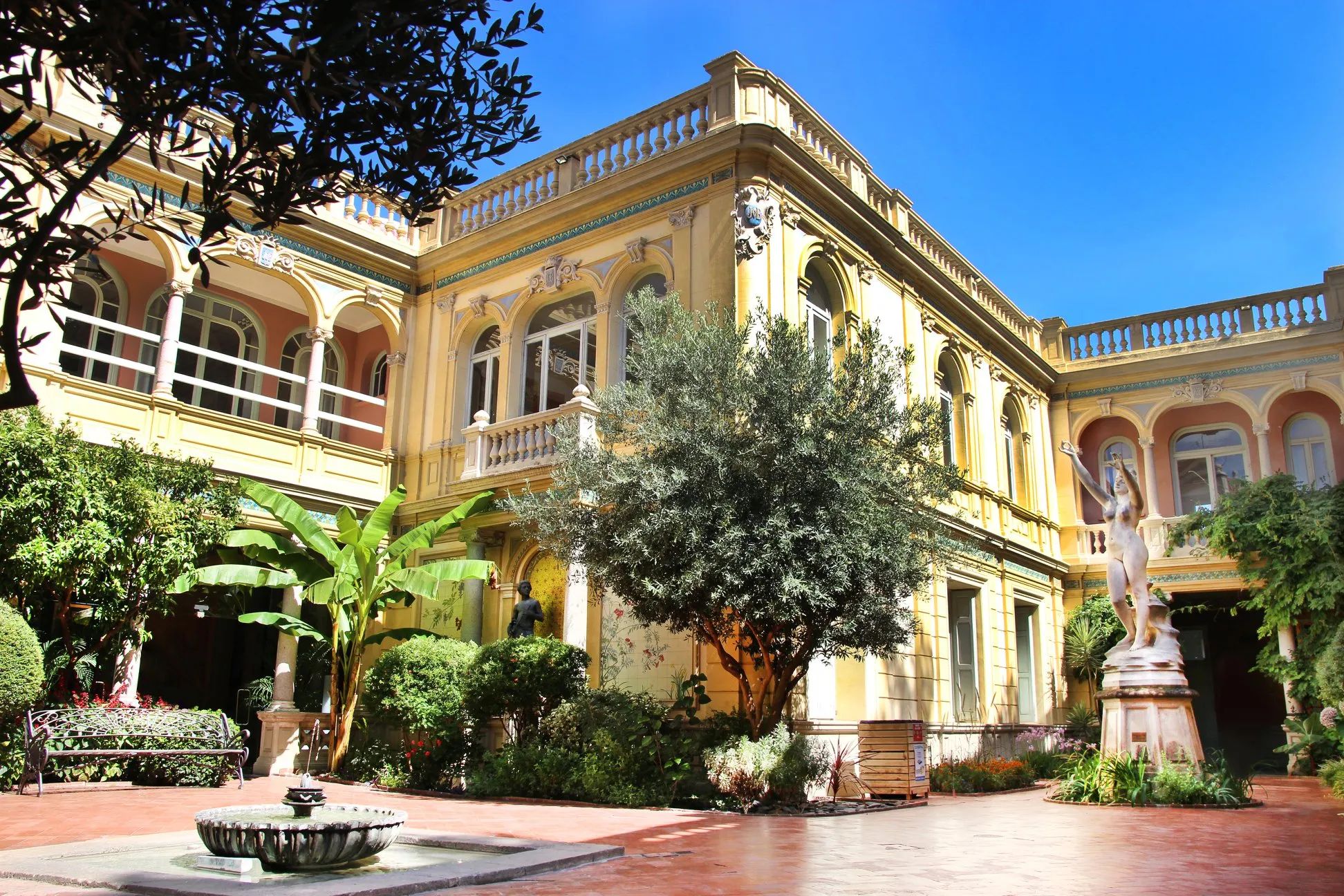 Image of spot Hôtel Pams recommended by Caroline Roumagnac