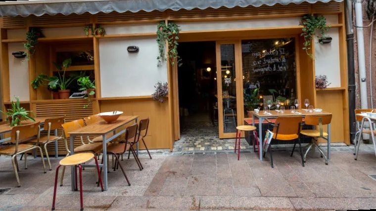 Image of spot La Famille recommended by Caroline Roumagnac