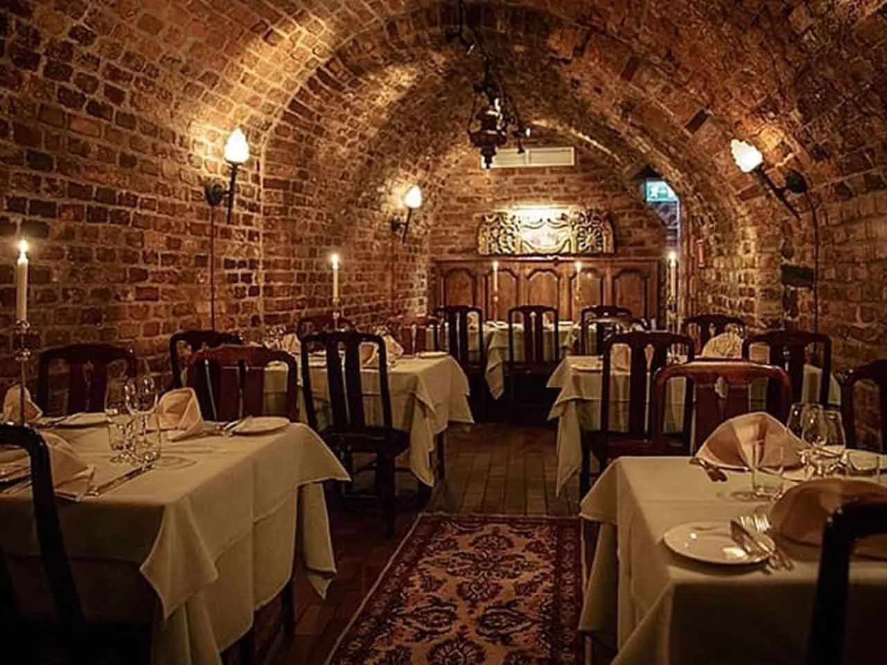 Image of spot Fem små hus recommended by David Larsson