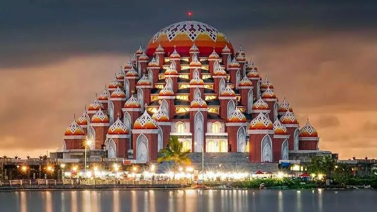 Image of spot Masjid Kubah 99 Asmaul Husna recommended by Rifqi Radifa