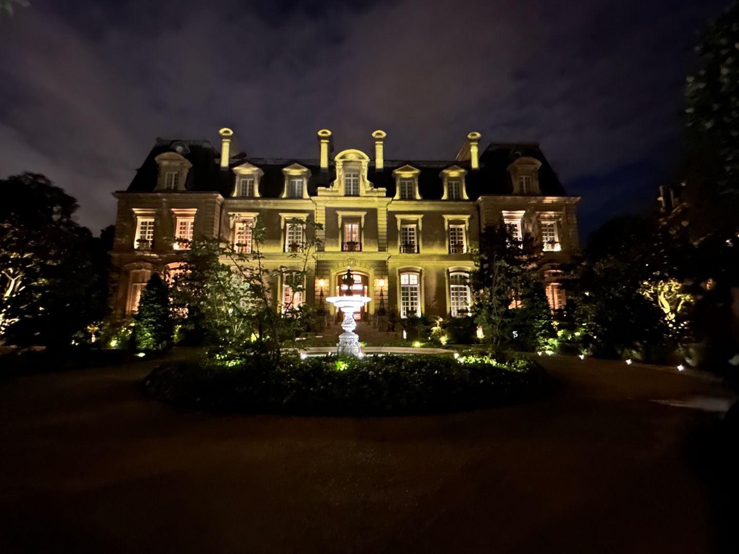 Image of spot Saint James Paris recommended by CW Hirsch