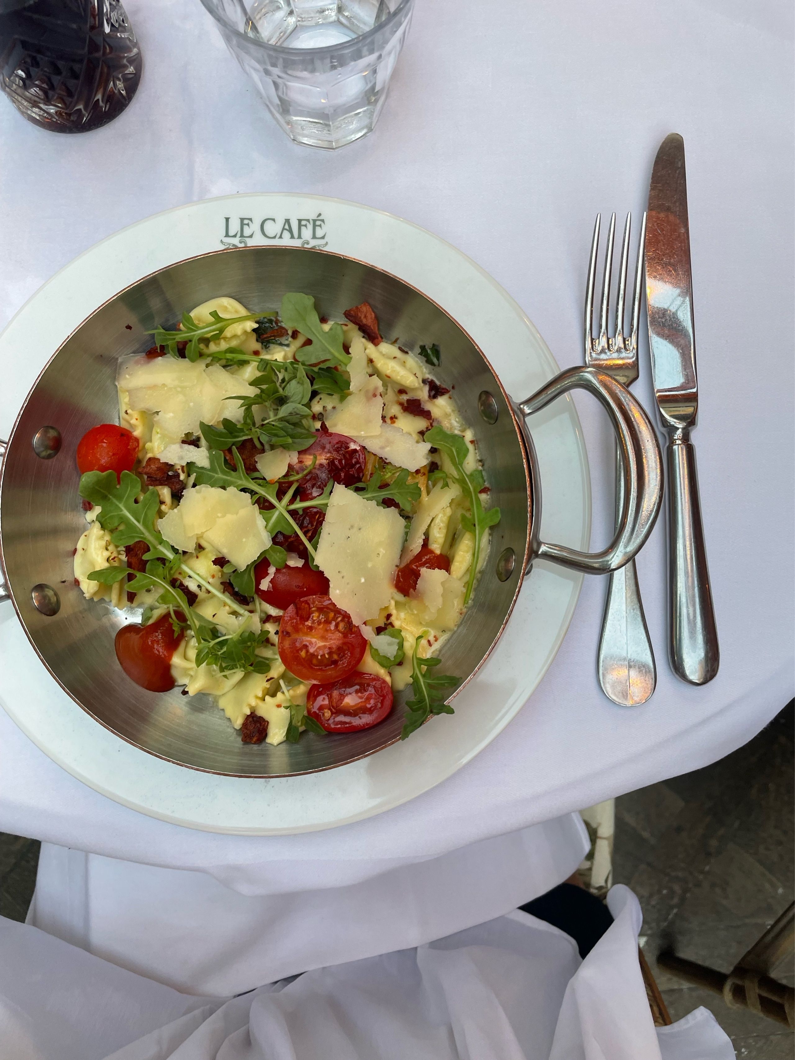 Image of spot Le café recommended by Fanny Olofsson