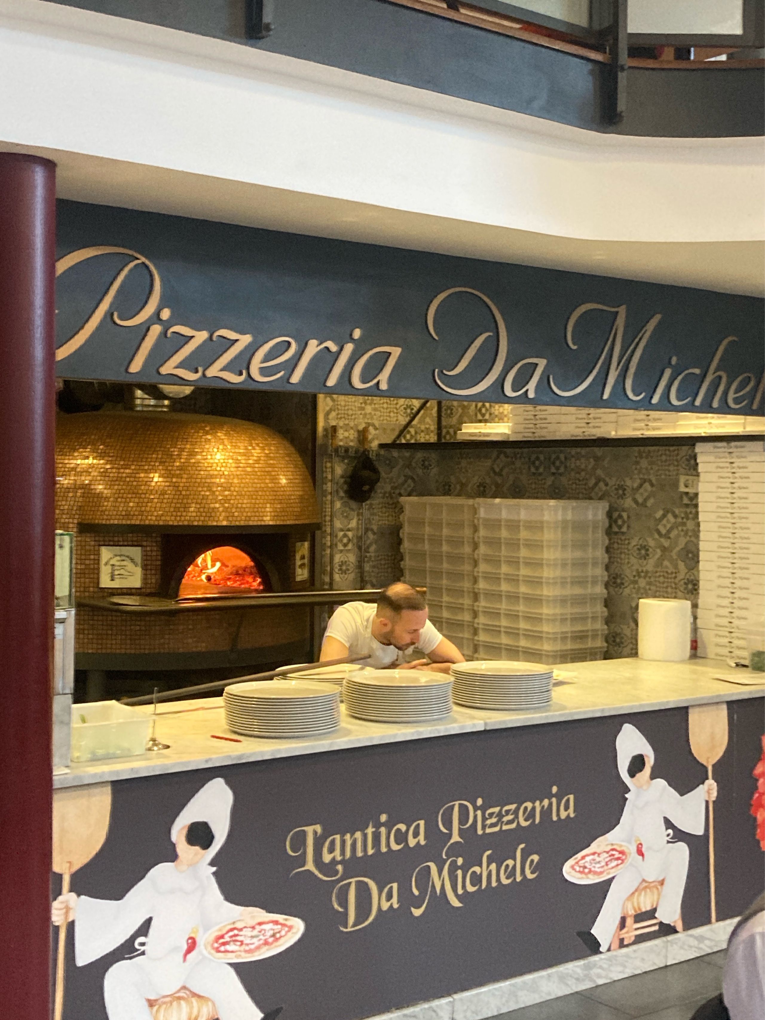 Image of spot L'Antica Pizzeria da Michele recommended by Daniel Korzinski